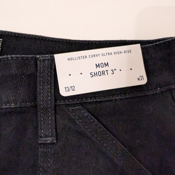 Hollister black ultra high rise shorts size 12-13 - Picture 3 of 3